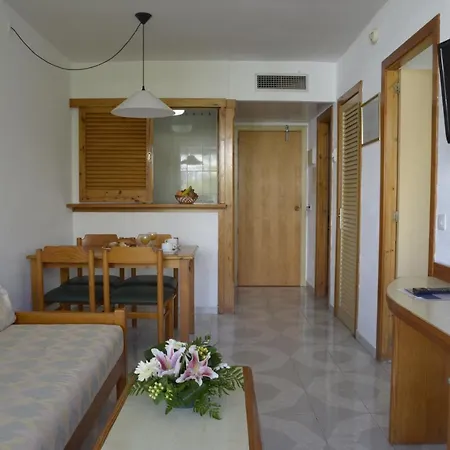 Trh Jardin Del Mar מלון דירות סנטה פונסה